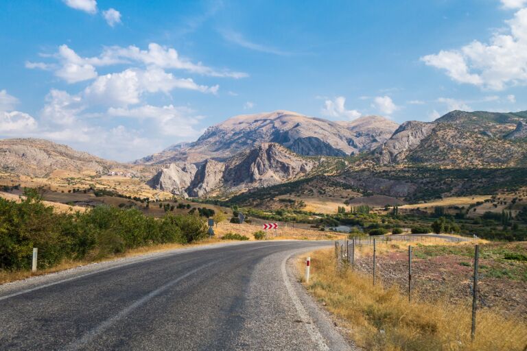Góry Taurus – dlaczego warto je odwiedzić, będąc na Riwierze Tureckiej?