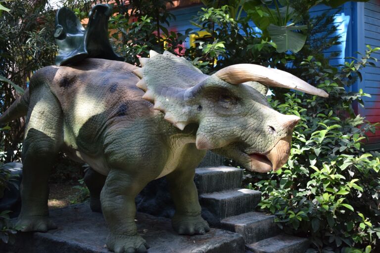 Dinopark Antalya – park rozrywki poświęcony dinozaurom